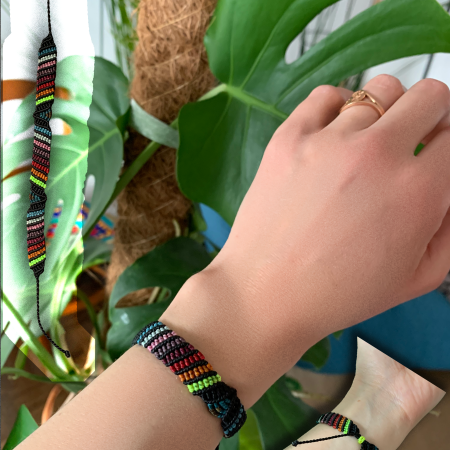 Bracelet en micromacramé multicolore